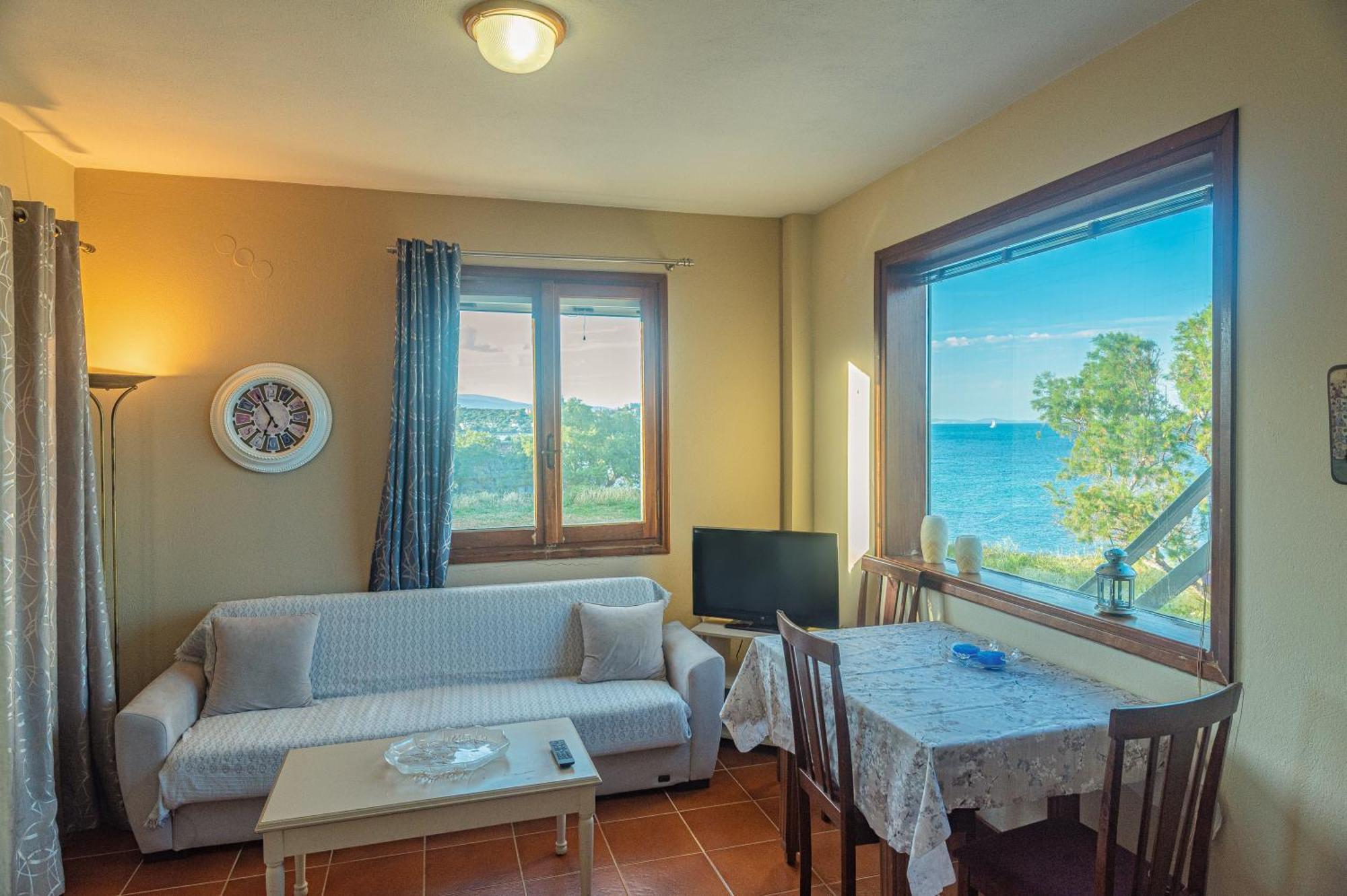 Aegean Bliss Residences Karfas Карфас Екстер'єр фото